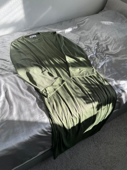 Olive-Green ribbed abaya