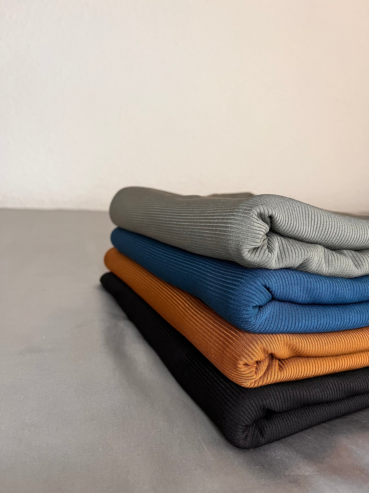 Orange-karamel ribbed hijab