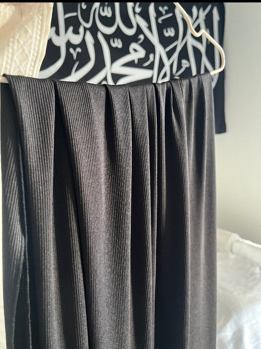 Black ribbed hijab