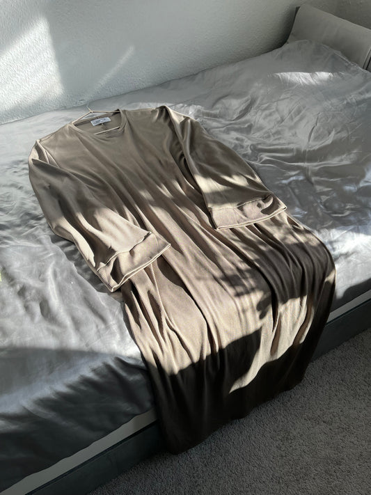 Brown ribbed abaya