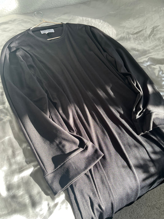 Black ribbed abaya