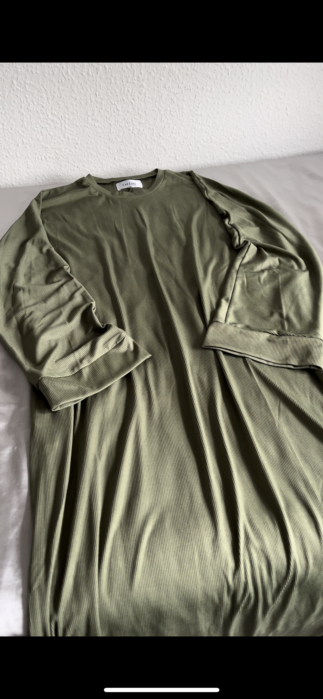 Ribbed Abayas + FREE HIJABS