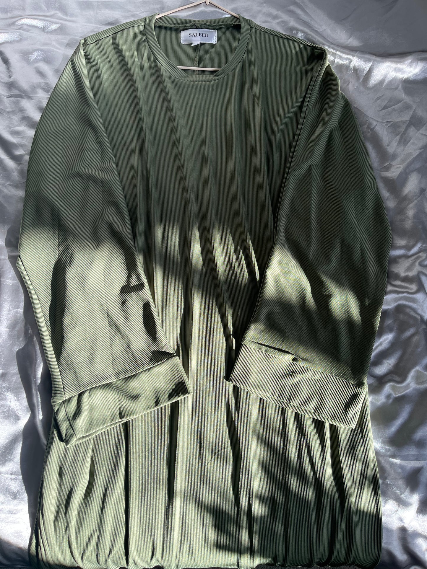 Olive-Green ribbed abaya