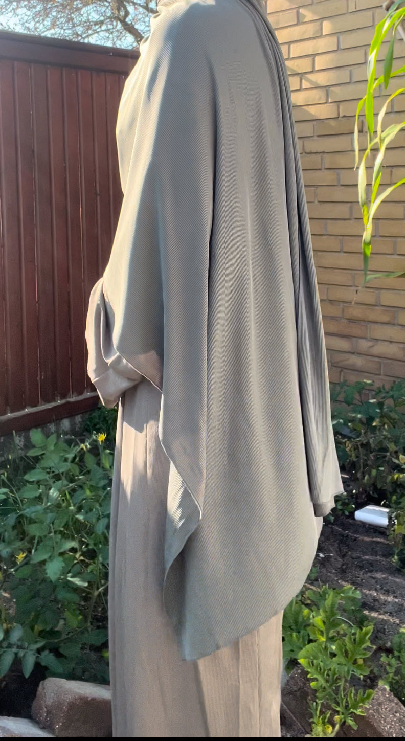 Grey ribbed hijab